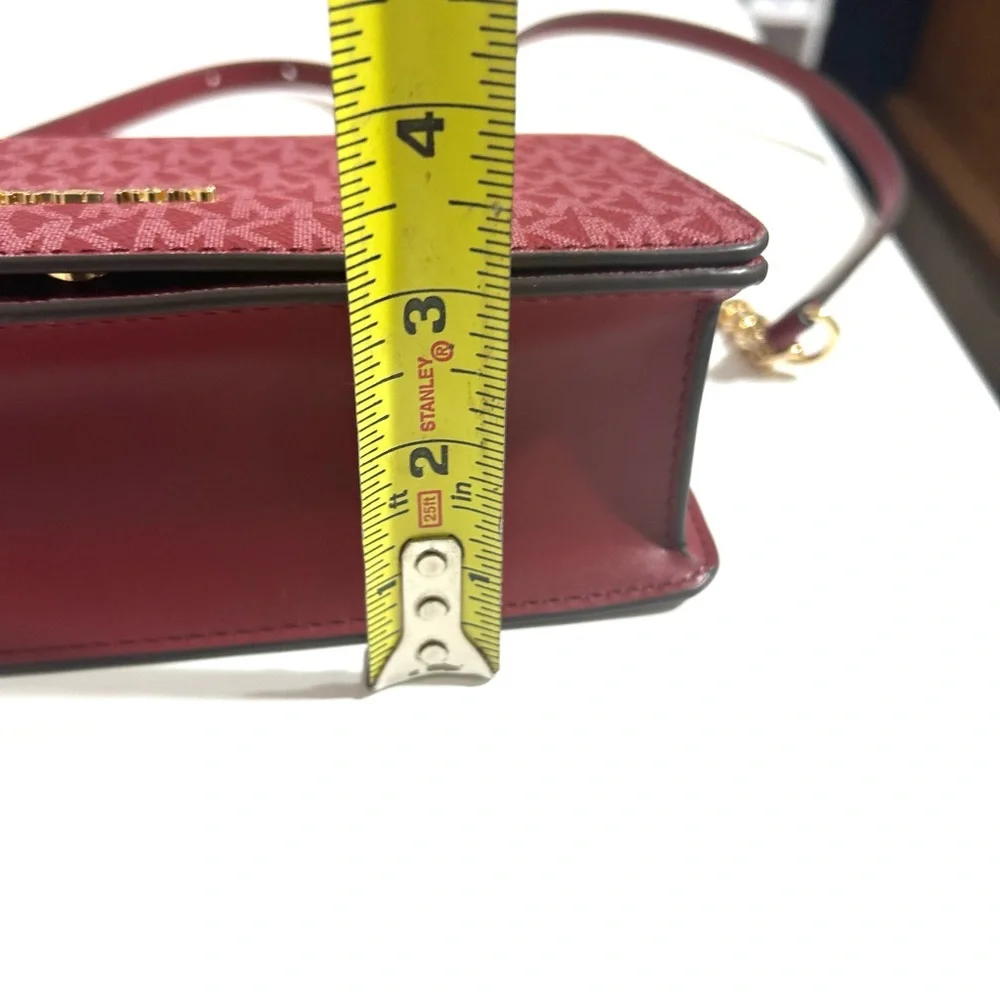 NWT Michael Kors Jet Set Medium Signature Logo‎ Crossbody Bag